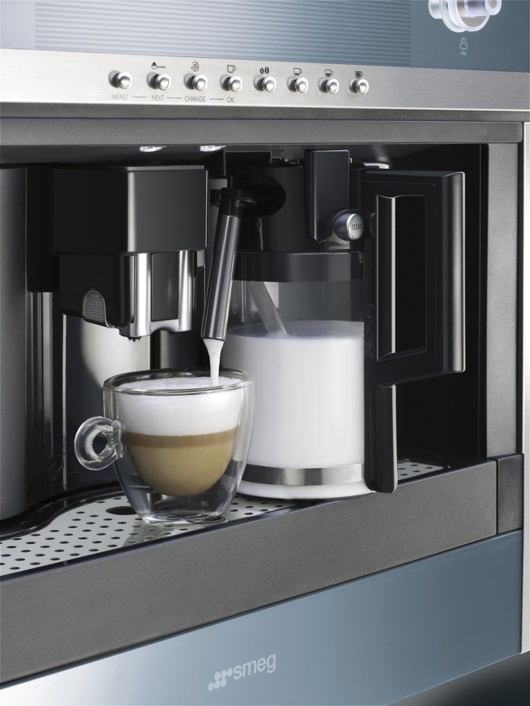Med en indbygningskaffemaskine kan du lave dig selv en super lækker og smagfuld kop kaffe